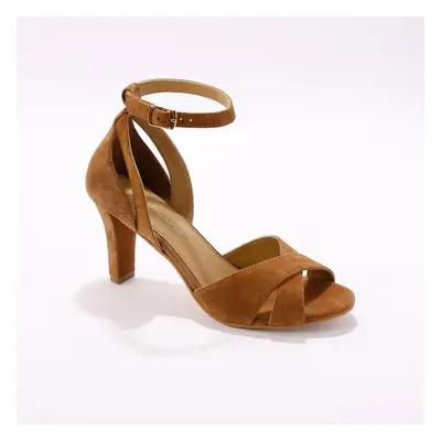 Skórzane sandały na obcasie