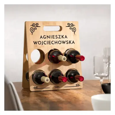Drewniany stojak na wino z nadrukiem na prezent dla niej na urodziny