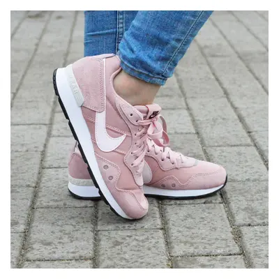 Buty lifestyle damskie Nike Venture Runner CK2948-601