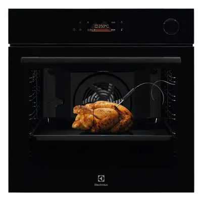 Electrolux Piekarnik SteamCrisp 700 pyroliza EOC8P39WZ