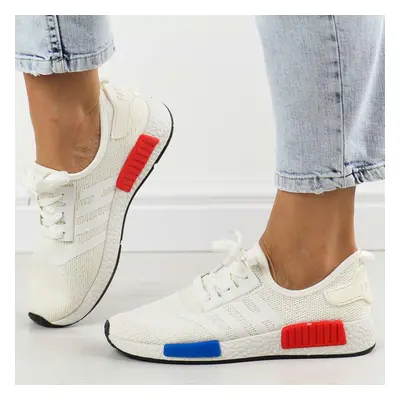 Białe sportowe buty damskie