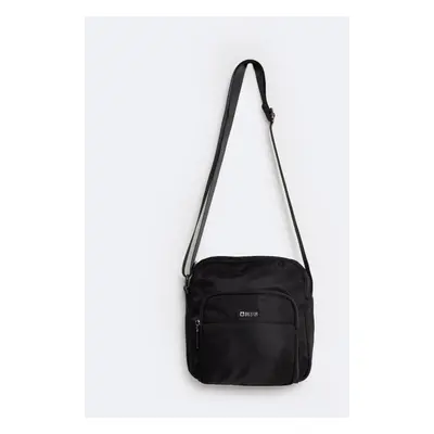 Torba męska typu crossbody czarna Connor