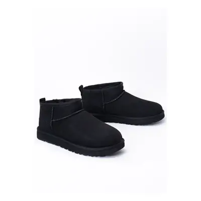 Buty zimowe damskie UGG W Classic Ultra Mini (1116109-BLK)