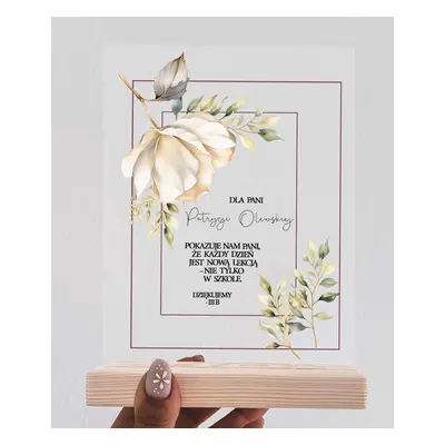 Statuetka dla Nauczyciela z motywem kwiatów – elegancki prezent