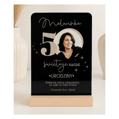Elegancki prezent na 50 urodziny - statuetka ze zdjęciem
