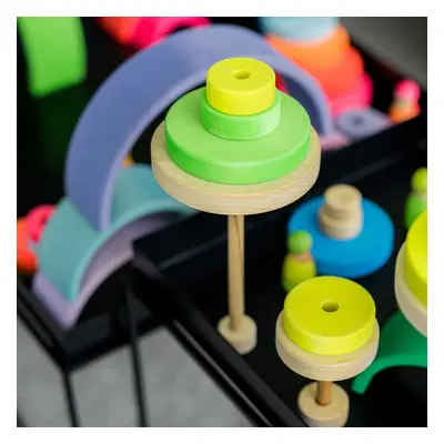 Grimm’s Wieża drewniana dla dzieci 10 krążków – wieża Montessori zabawka układanka Neon Green 1+
