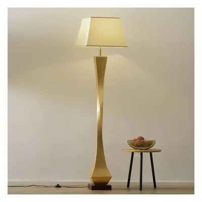 Lampa stojąca o szlachetnym designie, złota