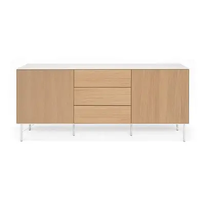 Biała komoda z drzwiczkami w dekorze dębu Edge by Hammel