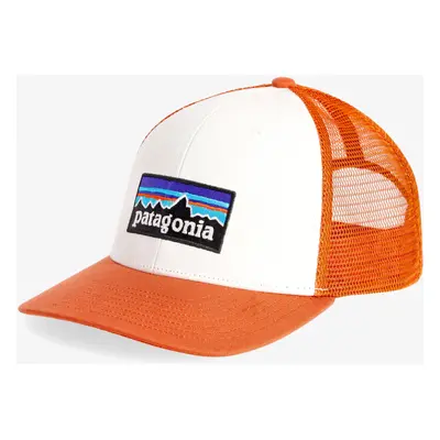 Czapka z daszkiem Patagonia P-6 Logo Trucker Hat - white/redtail rust