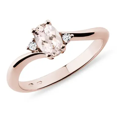 Pierścionek z różowego złota z morganitem i dwoma brylantami KLENOTA